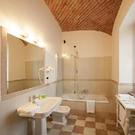 La Corte Albertina 3* Бра