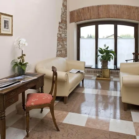 La Corte Albertina Μπρα