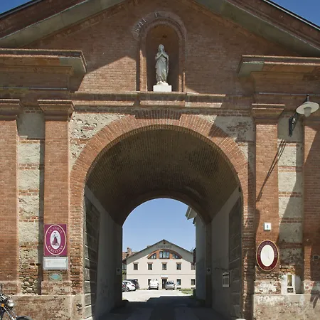 La Corte Albertina 3* Μπρα