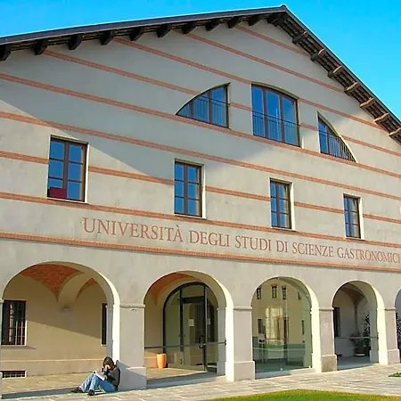 La Corte Albertina Otel Bra
